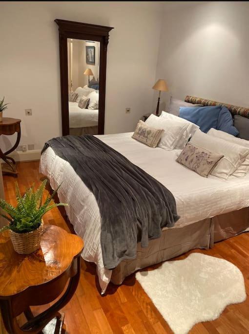 Spacious Flat In The Most Desirable Area Of ロンドン エクステリア 写真